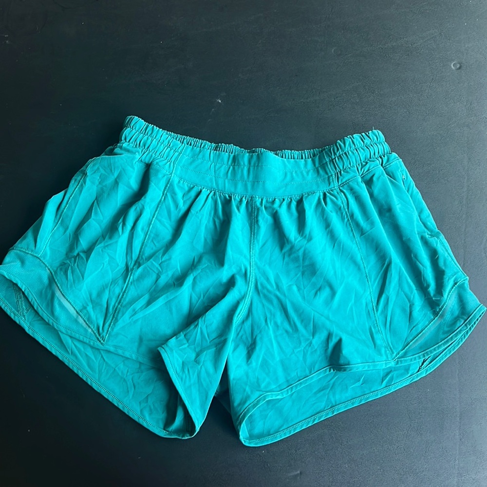 Lululemon LR Hotty Hot, 4” inseam, Size 10.